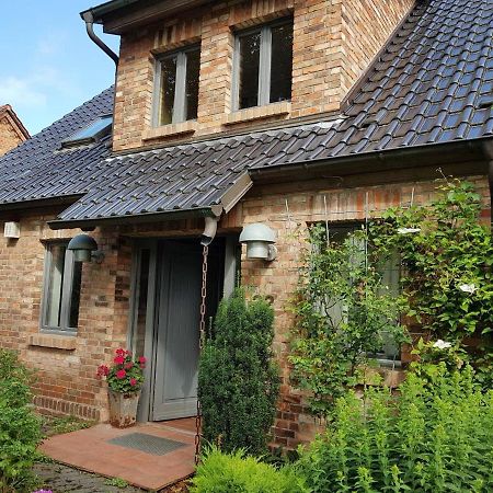 Grosse Wohnung / Haushaelfte In Peetzig Am See 안게르문데 외부 사진