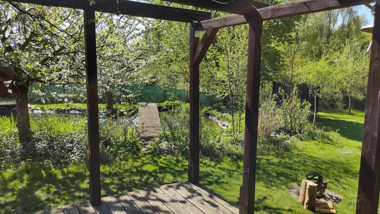 Grosse Wohnung / Haushaelfte In Peetzig Am See 안게르문데 외부 사진